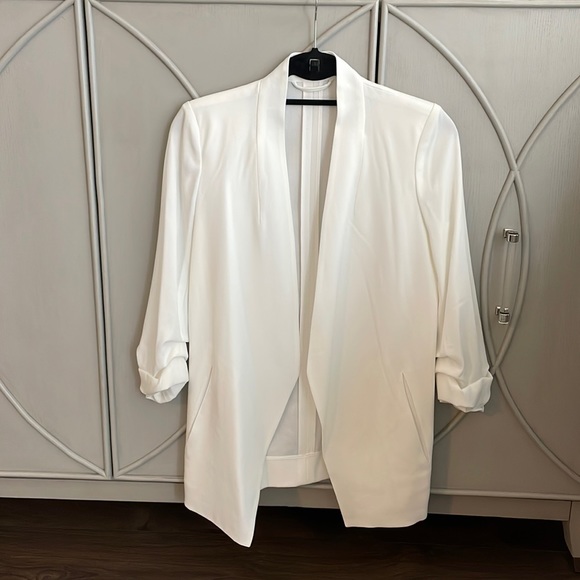 Babaton Power Blazer - Picture 3 of 4